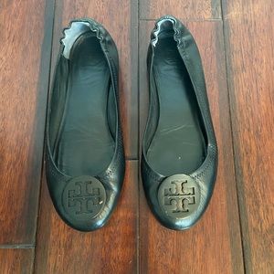 TORY BURCH Black Flats